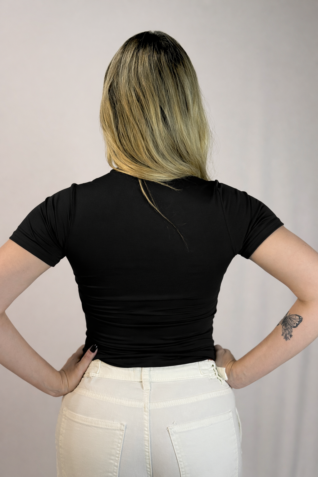 Babe tee Tokyo - Preta