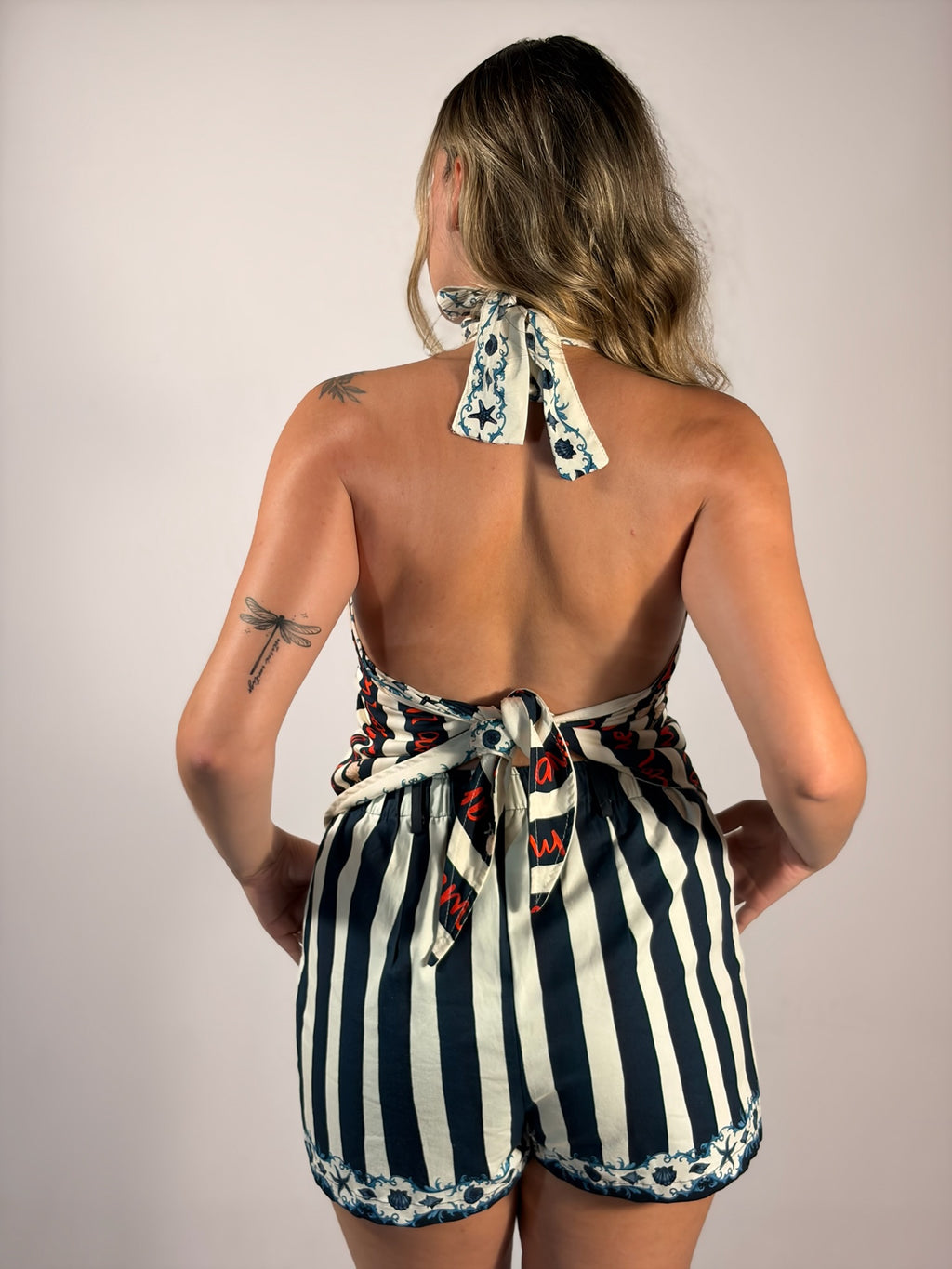 Blusa Listrada Frente e Verso - Até logo, verão!