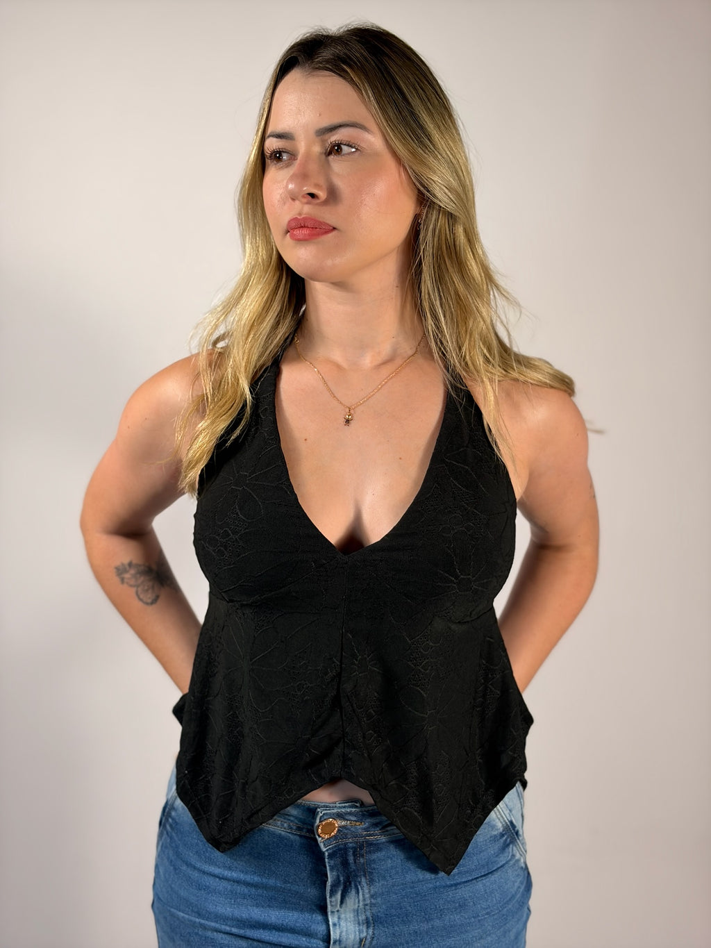 Blusa amarração basiquinha - Linha Basic